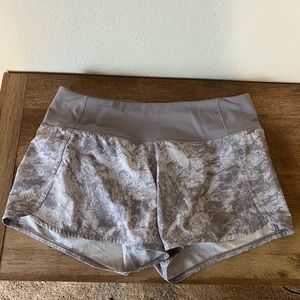 Lululemon Speed Up Shorts 4”